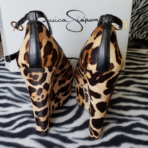 Jessica Simpson new leopard pony hair wedges. - Picture 3 of 4